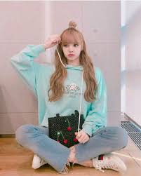 Home » member profiles » lisa (black pink) facts and profile. Las Mejores Amigas Lisa Y Rose Blackpink Amino