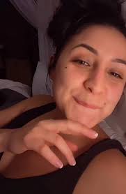 My name is Sandra im 29years old, and I'm single