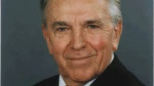 Der gemeinderat besteht aus insgesamt 15 mitgliedern. Alfred Stroer 90 Jahrig Gestorben Bvz At