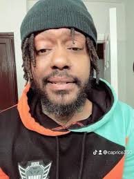 Adam Percle (@adampercle) កំពុង LIVE