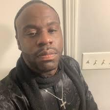 Shawn Shoemaker's Instagram, Twitter & Facebook