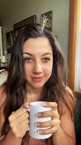 Aria Lynch's Instagram, Twitter & Facebook