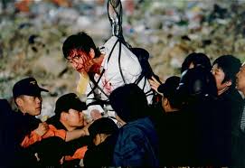 As more murders occur, a link between them arises a sticker of a children's cartoon character, princess aurora, is left at the scene of each crime. Orora Gongju 2005 Imdb