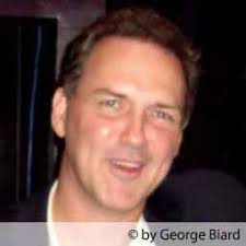 Der entertainer, schauspieler und synchronsprecher thomas fritsch kommt anfang september erneut ins mainfränkische. Synchronsprecher Von Norm Macdonald Buchen Media Paten Com