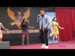 Harap anda support dengan kongsikan lagu siti bilang cuti. Siti Bilang Cuti Daniel Live By Selebritionline