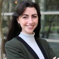 Hattie Phelps's Instagram, Twitter & Facebook