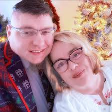 Does Dollywood have coin-operated penny presses?