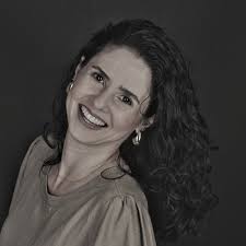 What are alternative treatments for feline asthma using prednisolone?