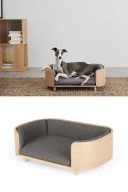 12 Idees De Meubles Design Pour Chats Chiens Made Com Mobilier De Salon Meuble Design Lit Pour Chien En Bois