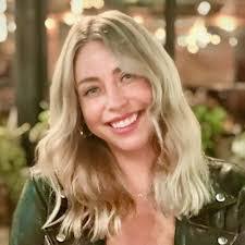 Maxine Rosen's Instagram, Twitter & Facebook