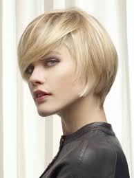 Bob frisuren kurzer nacken 79 best bob frisuren images. Kurze Frisur Mit Kurzem Nacken Und Verschiedenen Blondtonen