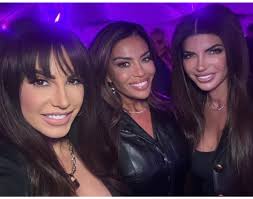 Happy 50th Birthday Dolores 💖 In order to celebrate all that she inspired  and the joy that she has given