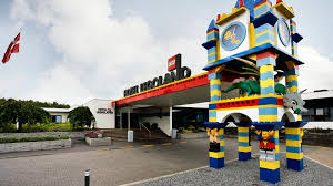 Wybierz najbardziej interesującą cię wycieczkę. Explore The Home Of Lego The World S Favourite Toy