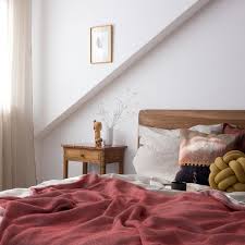 Having a small space may include more storage challenges, but that doesn't mean you can't enjoy a beautiful space. Decorating Your Bedroom Made Easy 5 Bedroom Ideas
