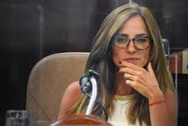 Tolosa paz es una dirigente del pj de la plata. Victoria Tolosa Paz En El Peronismo Siempre Se Garcho Canal Verte