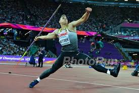 Röhler, 26 jahre alt, im allerbesten leichtathletenalter, olympiasieger in rio de janeiro 2016, fest das trio führt die weltjahresbestenliste an: Johannes Vetter Versus Thomas Roller World Champ Vs Olympic Champ At 2017 Istaf Berlin Runblogrun