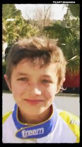 O garoto que cresceu sendo “o divertido do grid”, o piloto do sorriso  fácil, da McLaren laranja brilhando no meio do pelotão… Hoje, ele escreve  seu nome no livro dos gigantes. Depois