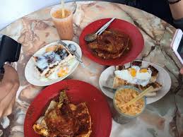 I also love how the meats are cooked till tender, especially the beef. Photo1 Jpg Picture Of Roti Canai Transfer Road George Town Tripadvisor