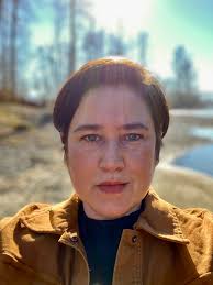 In Step With Laura Da': 'Poetry That Engages with History and Image in  Cascadia'