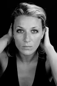 Caroline Frank • Künstlerin auf musicalplanet.net