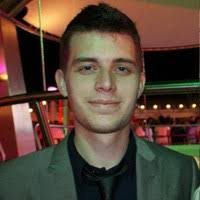 30+ perfiles de «Jacob Sell»