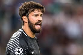Liverpool'un başarılı file bekçisi alisson becker, acı bir olayla sarsıldı. Alisson Becker Hairstyles Celebrity Haircuts