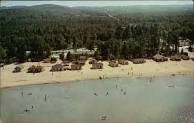 Baker S Acres Motel And Cottages In 2020 Traverse City Mi Acre Traverse City