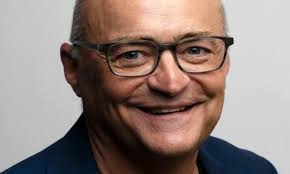 Top Dry Bar Comedians to Watch in 2025