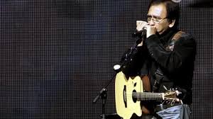 Menahan dingin tanpa jas hujan. Chord Kunci Gitar Dan Lirik Lagu Sore Tugu Pancoran Iwan Fals Anak Sekecil Itu Berkelahi Tribun Solo