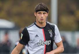 Vantaggi all'iscrizione entra a far parte di una comunità di superfan appassionati della juventus sii il primo ad essere informato sui piani futuri della juventus Radu DrÄƒgusin Pe Lista Uefa De 50 De Tineri JucÄƒtori Care Ar Putea Impresiona In 2021