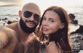 В отличие от джигана, тимати не сохранил брак. Zhena Dzhigana Vpervye Vyshla Na Svyaz Posle Skandala S Nim