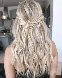 Blohaute Blohaute Two Twists Big Clip Bombshellextensions For Fullness Color By Liket Half Up Half Down Hair Hair Styles Down Hairstyles