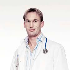 Dr christian jessen reveals he suffers from body dysmorphia lorraine. Embarrassing Bodies Doctor Christian Jessen Caught Malaria In A Ugandan Jail Mirror Online