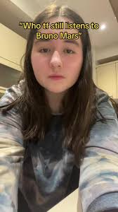 Stephanie Eve Simons