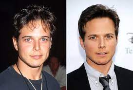 Carson drew on @cw_nancydrew ig:iamscottwolf. Who Wasn T In Love With Scott Wolf As Bailey Salinger On The Hit 90s Drama Party Of Five And While He Was Smokin In Scott Wolf Movie Stars Beautiful Men