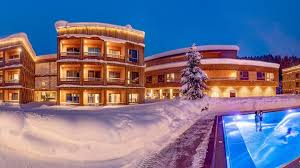 Hotel Ellmau Tirol Lodge Direkt An Der Piste Wilder Kaiser Ellmau Wilder Kaiser Aussenpool