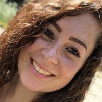 Amanda Leake's Instagram, Twitter & Facebook