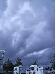 Tout cela se décale vers le centre val de loire. Alerte Meteo Orage Violent Et Possible Tornade Isole Photo De Salisbury Connecticut Tripadvisor