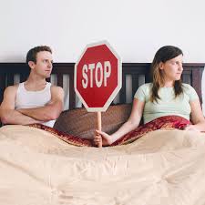 Ci vuole impegno e coraggio, soprattutto per le donne.. Frasi Sulla Separazione