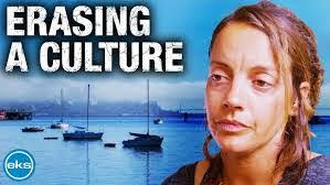 Diamond Hull's Instagram, Twitter & Facebook