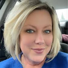 Excited to announce I have accepted a leadership position with Dollar  General as a District Manager where I will be overseeing 18-20 store  locations! I'm anxious to begin my journey at a