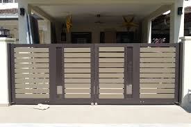 Oltre a tutti i fattori strutturali necessari, i cancelli e le recinzioni del giardino dovrebbero essere considerati come parte dell'atmosfera dell'arredamento e del design. Malaysia Autogate Stainless Steel Auto Gate House Main Gate
