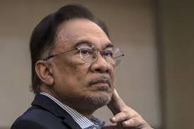 Anwar tidak lagi releven pada PKR? Orang lama parti kata hanya 'kambing  hitam'