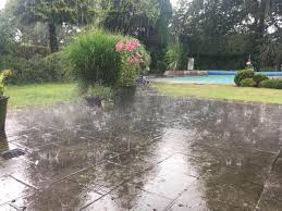 Des orages violents pourraient arriver dans la soirée © photo_news. Des Orages Locaux Frappent La Belgique L Ensemble Du Pays En Alerte Jaune Le Soir