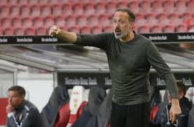 Rb leipzig spielt und stürmt gegen den vfb stuttgart und schlechte stimmung an. I6mdat6qxsssem