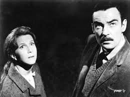 Bis das Blut gefriert [Blu-ray]: Amazon.de: Harris, Julie, Bloom, Claire,  Johnson, Richard, Tamblyn, Russ, Maxwell, Lois, Wise, Robert, Harris,  Julie, Bloom, Claire: DVD & Blu-ray