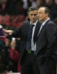 Ich denke, sie können schon in der gruppenphase ausscheiden. Jose Mourinho Und Rafael Benitez Zum Runden Leder