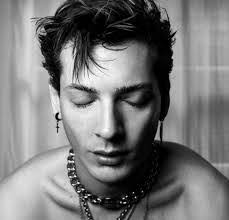 Damon Baker's Instagram, Twitter & Facebook