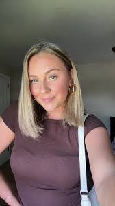 Kaleigh Burns's Instagram, Twitter & Facebook