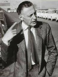 As the head of fiat, he controlled 4.4% of italy's gnp, 3.1% of its industrial workforce. Gianni Agnelli S 10 Best Style Moves Best Dressed Men Of All Time